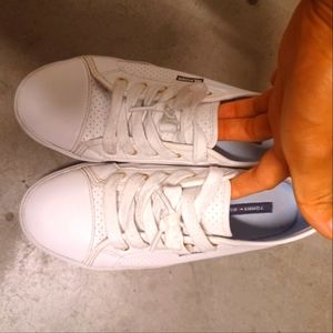 Tommy Hilfiger White sneakers size 7